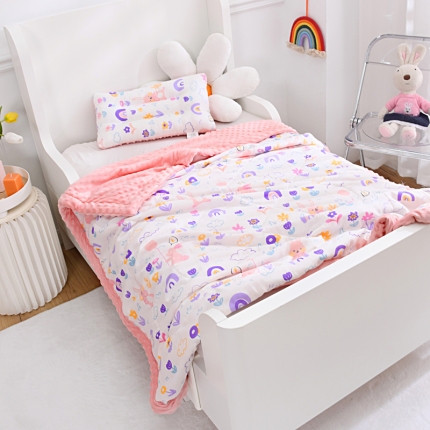 91家纺网 家纺一手货源 找家纺 幼儿园宝宝全棉纱布夏凉被儿童纱布豆豆绒小被子婴儿夏季豆豆毯子