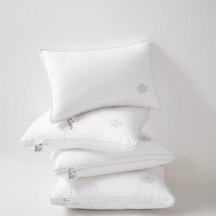 91家纺网 家纺一手货源 找家纺 2025全棉透气舒适超柔软整头烫钻皇冠羽丝绒枕芯 