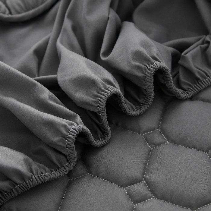 91家纺网 家纺一手货源 找家纺 啊雅家居 2025新款床笠式床护垫 灰色床笠式床护垫