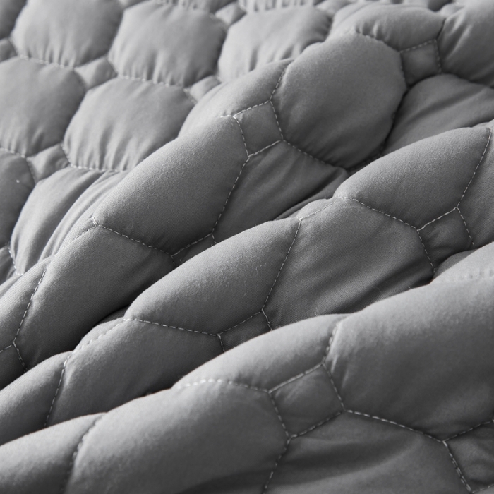 91家纺网 家纺一手货源 找家纺 啊雅家居 2025新款床笠式床护垫 灰色床笠式床护垫