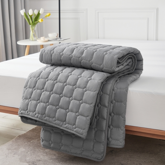 91家纺网 家纺一手货源 找家纺 （总）啊雅家居 2025新款加厚磨毛亲肤床护垫