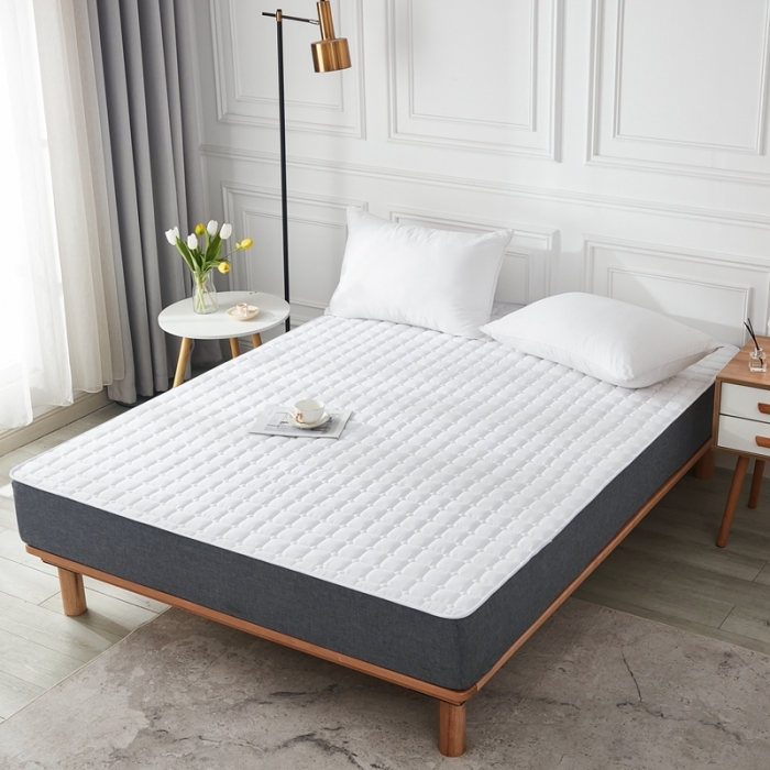 91家纺网 家纺一手货源 找家纺 啊雅家居 2025新款加厚磨毛亲肤床护垫 白色