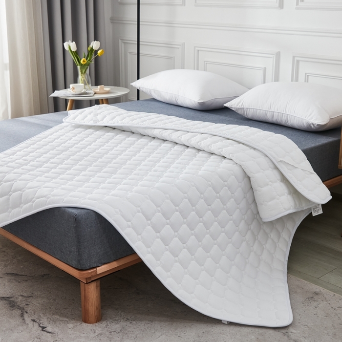 91家纺网 家纺一手货源 找家纺 啊雅家居 2025新款加厚磨毛亲肤床护垫 白色