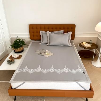 91家纺网 家纺一手货源 找家纺 本希 2022新款高端床席款水洗冰丝席-简约款 蕾丝-灰床席款