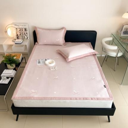 91家纺网 家纺一手货源 找家纺 本希 2022新款高端床席款水洗冰丝席-简约款 小马-淡雅粉床席款