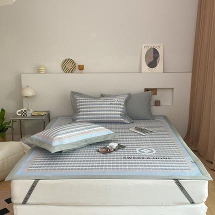 91家纺网 家纺一手货源 找家纺 昔可 2022新款高端大版数码印花冰沐丝养生席 香香四叶花蓝