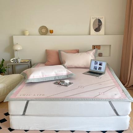 91家纺网 家纺一手货源 找家纺 昔可 2022新款高端大版数码印花冰沐丝养生席 幸运花链-粉