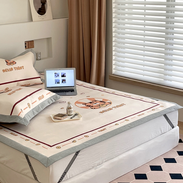 91家纺网 家纺一手货源 找家纺 昔可 2022新款高端大版数码印花冰沐丝养生席 虎年旺旺