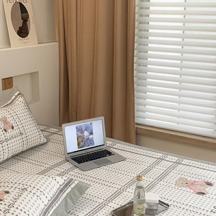 91家纺网 家纺一手货源 找家纺 昔可 2022新款高端大版数码印花冰沐丝养生席 可可熊-蓝