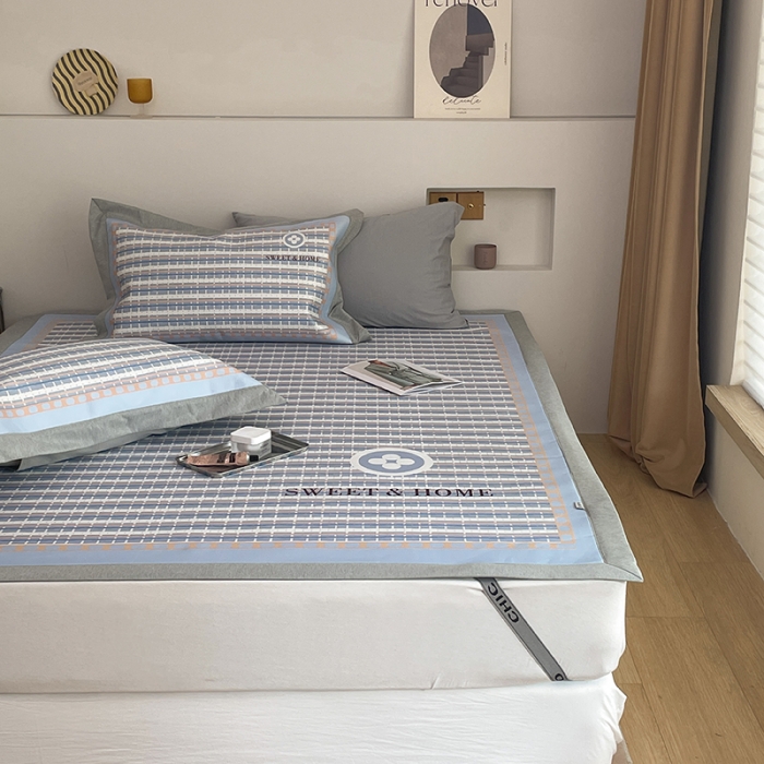 91家纺网 家纺一手货源 找家纺 昔可 2022新款高端大版数码印花冰沐丝养生席 香香四叶花蓝