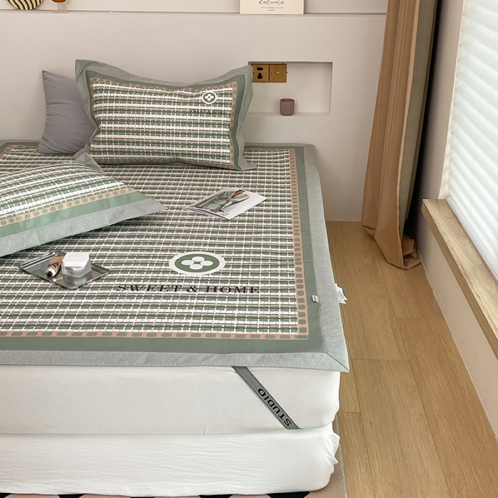 91家纺网 家纺一手货源 找家纺 昔可 2022新款高端大版数码印花冰沐丝养生席 香香四叶花绿