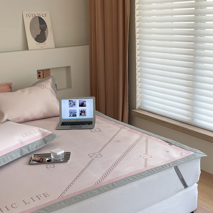 91家纺网 家纺一手货源 找家纺 昔可 2022新款高端大版数码印花冰沐丝养生席 幸运花链-粉