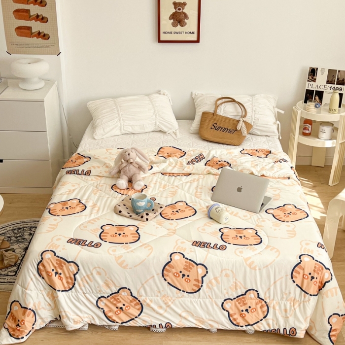 91家纺网 家纺一手货源 找家纺 （总）昔可 2022新款卡通印花牛奶丝针织夏被