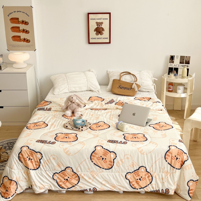 91家纺网 家纺一手货源 找家纺 昔可 2022新款卡通印花牛奶丝针织夏被 hello虎