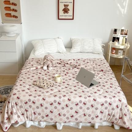 昔可 2022新款卡通印花牛奶丝针织夏被 饼干小熊仔