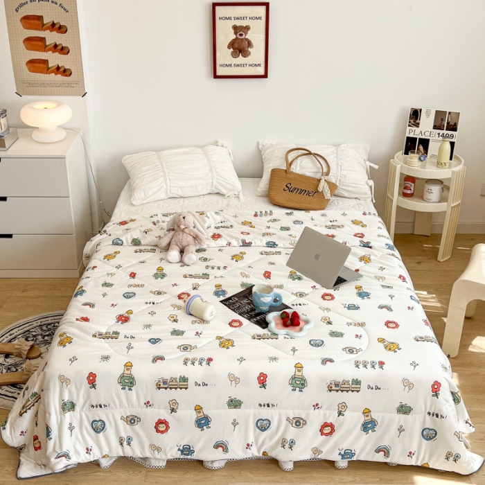 91家纺网 家纺一手货源 找家纺 昔可 2022新款卡通印花牛奶丝针织夏被 童趣乐园