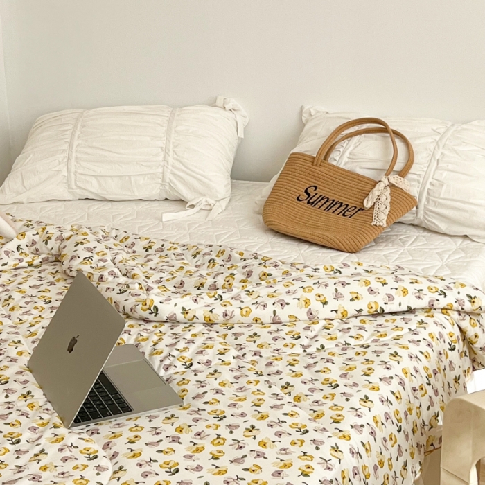 91家纺网 家纺一手货源 找家纺 昔可 2022新款卡通印花牛奶丝针织夏被 小柏丽