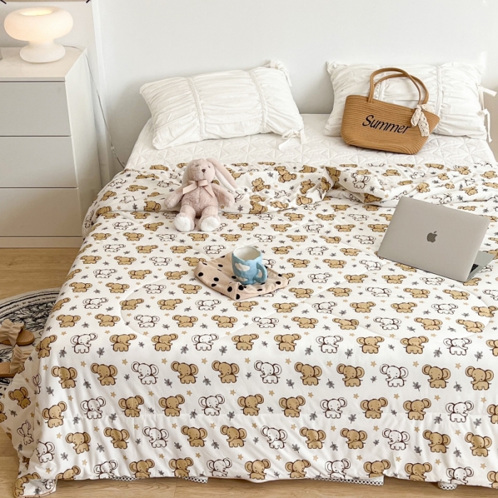 91家纺网 家纺一手货源 找家纺 昔可 2022新款卡通印花牛奶丝针织夏被 小象