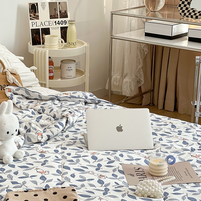 91家纺网 家纺一手货源 找家纺 昔可 2022新款卡通印花牛奶丝针织夏被 叶子兔