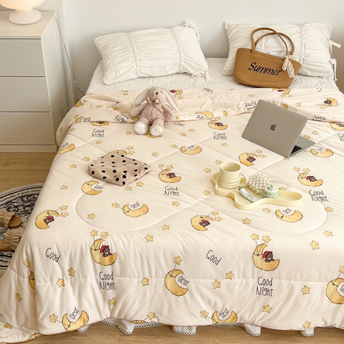 91家纺网 家纺一手货源 找家纺 昔可 2022新款卡通印花牛奶丝针织夏被 月亮宝贝