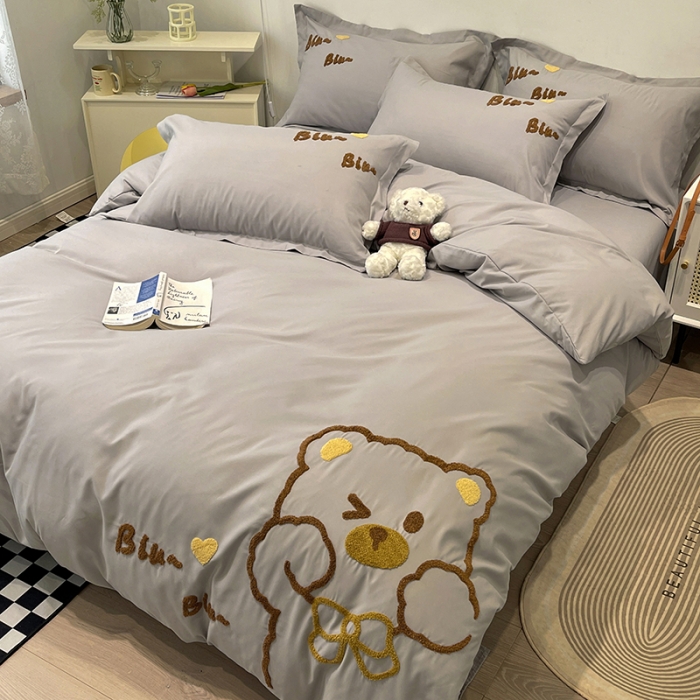 91家纺网 家纺一手货源 找家纺 娜娜 2022新款亲肤毛巾绣四件套 可爱熊-灰