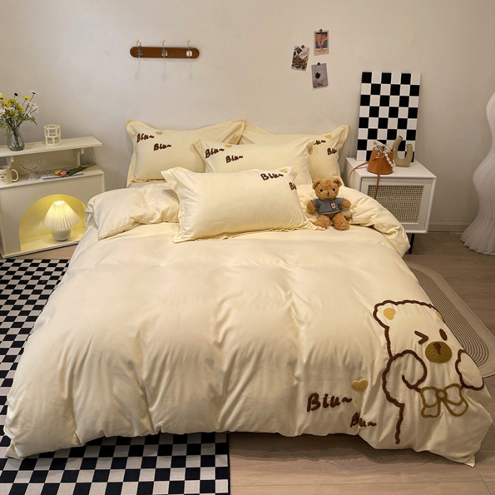 91家纺网 家纺一手货源 找家纺 娜娜 2022新款亲肤毛巾绣四件套 可爱熊-米黄