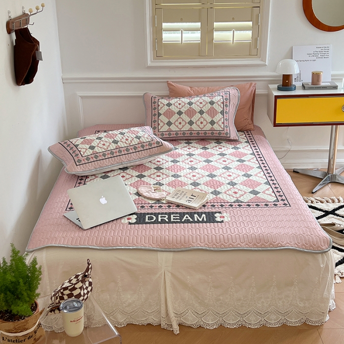 91家纺网 家纺一手货源 找家纺 昔可 2022新款大版印花乳胶凉席 粉幸运花