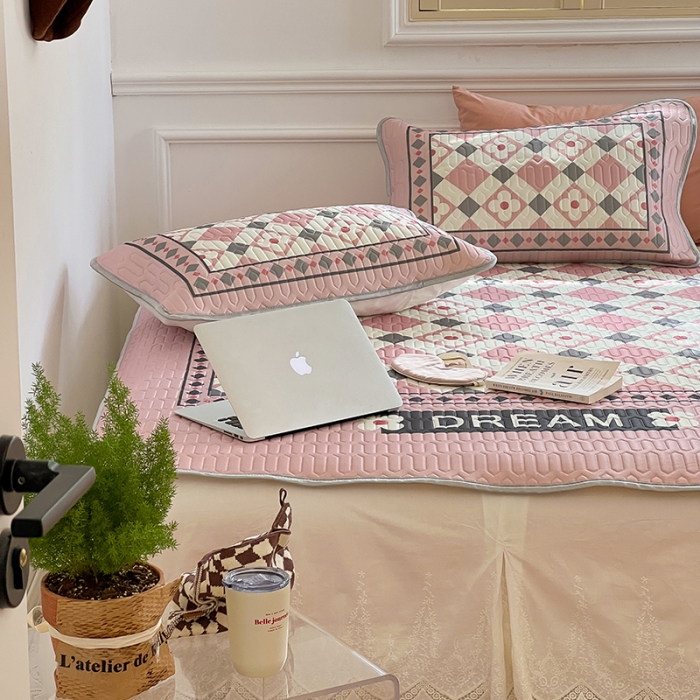 91家纺网 家纺一手货源 找家纺 昔可 2022新款大版印花乳胶凉席 粉幸运花