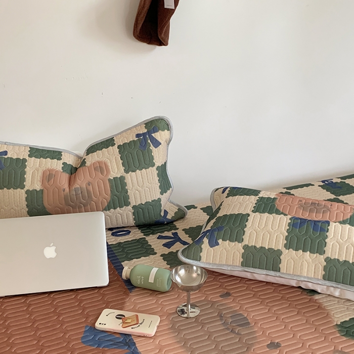 91家纺网 家纺一手货源 找家纺 昔可 2022新款大版印花乳胶凉席 格子咖熊