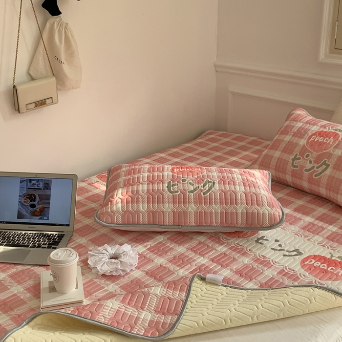 91家纺网 家纺一手货源 找家纺 昔可 2022新款大版印花乳胶凉席 格子蜜桃