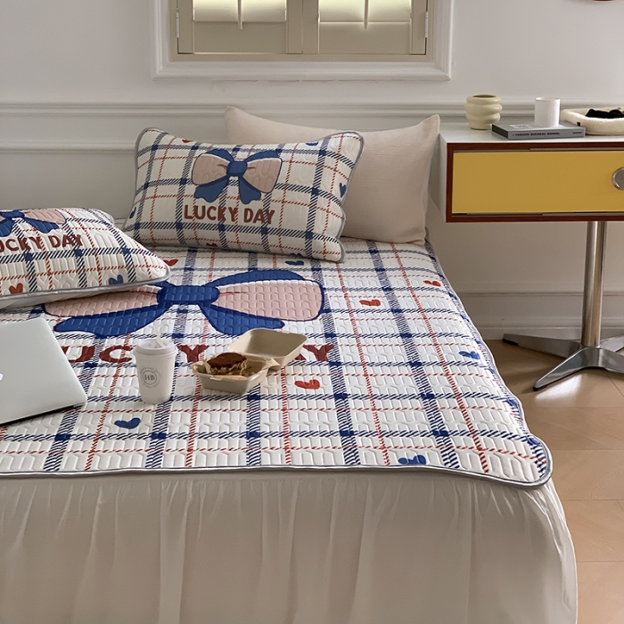 91家纺网 家纺一手货源 找家纺 昔可 2022新款大版印花乳胶凉席 克莱因蓝蝴蝶结