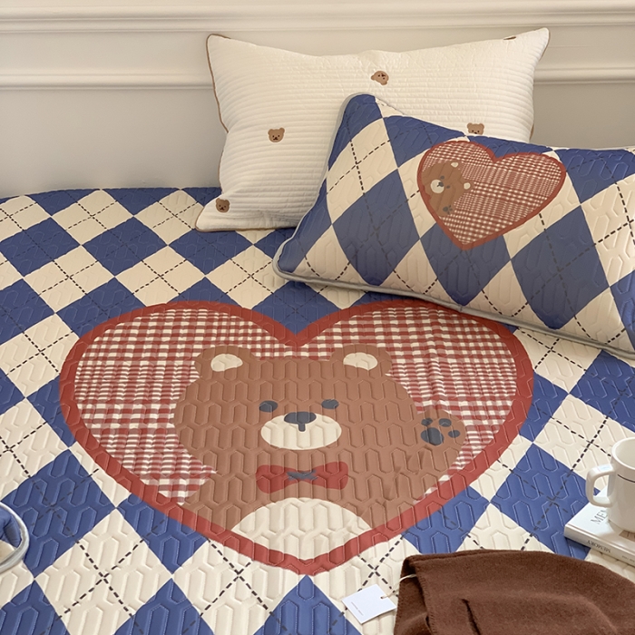 91家纺网 家纺一手货源 找家纺 昔可 2022新款大版印花乳胶凉席 菱格熊宝