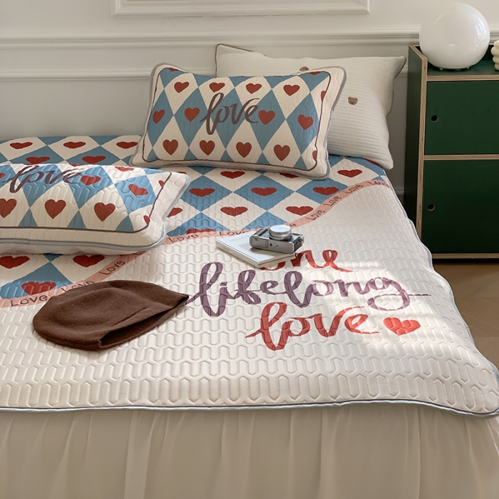 91家纺网 家纺一手货源 找家纺 昔可 2022新款大版印花乳胶凉席 拼接爱心