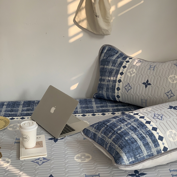 91家纺网 家纺一手货源 找家纺 昔可 2022新款大版印花乳胶凉席 气质香香