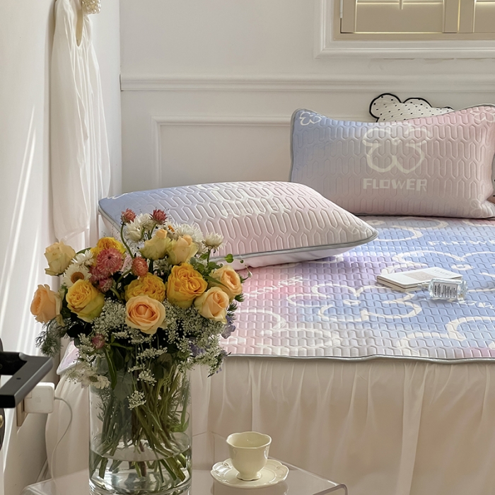 91家纺网 家纺一手货源 找家纺 昔可 2022新款大版印花乳胶凉席 晕染花朵