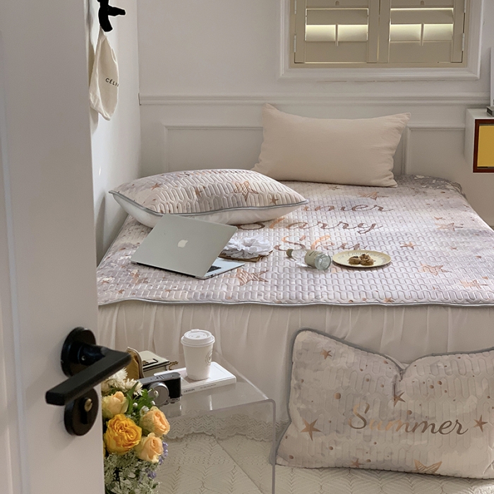 91家纺网 家纺一手货源 找家纺 昔可 2022新款大版印花乳胶凉席 晕染星星