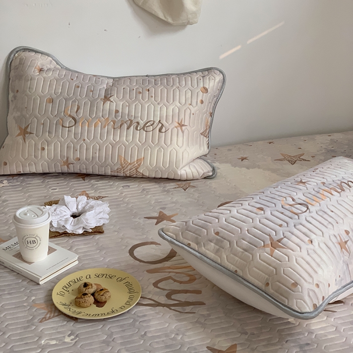 91家纺网 家纺一手货源 找家纺 昔可 2022新款大版印花乳胶凉席 晕染星星