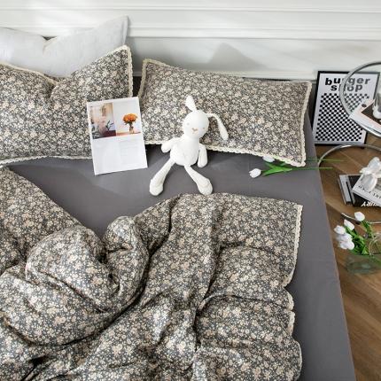 91家纺网 家纺一手货源 找家纺 (总)网客 2024新款全棉水洗棉小碎花花边款系列四件套