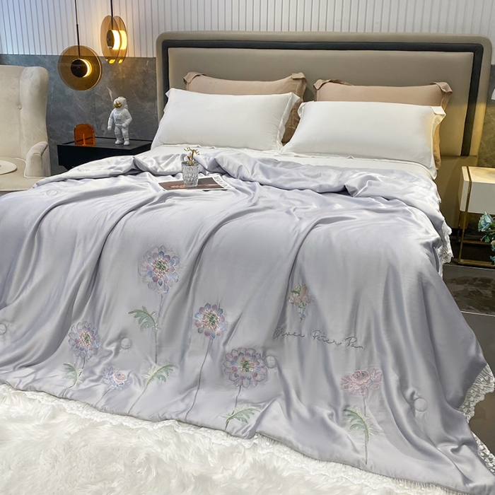 91家纺网 家纺一手货源 找家纺 吾秀 2022新款50S莱赛尔天丝刺绣夏被-花仙子 花仙子-银灰