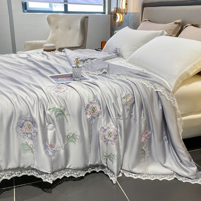 91家纺网 家纺一手货源 找家纺 吾秀 2022新款50S莱赛尔天丝刺绣夏被-花仙子 花仙子-银灰