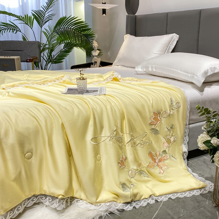 91家纺网 家纺一手货源 找家纺 （总）吾秀 2022新款莫代尔花边刺绣夏被-花意