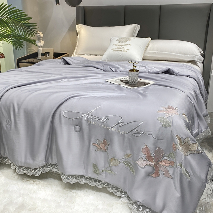 91家纺网 家纺一手货源 找家纺 吾秀 2022新款莫代尔花边刺绣夏被-花意 花意-灰