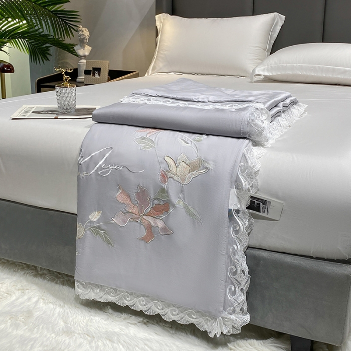 91家纺网 家纺一手货源 找家纺 吾秀 2022新款莫代尔花边刺绣夏被-花意 花意-灰