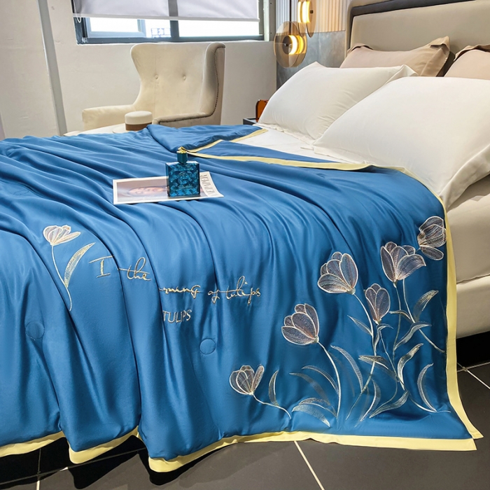 91家纺网 家纺一手货源 找家纺 吾秀 2022新款莫代尔重工刺绣夏被-郁金香 郁金香-宝蓝