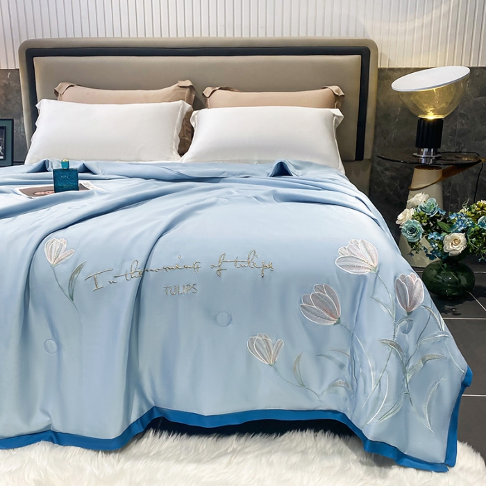 91家纺网 家纺一手货源 找家纺 吾秀 2022新款莫代尔重工刺绣夏被-郁金香 郁金香-浅兰