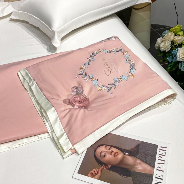 91家纺网 家纺一手货源 找家纺 （总）吾秀 2022新款柔赛丝刺绣夏被-洛丽丝