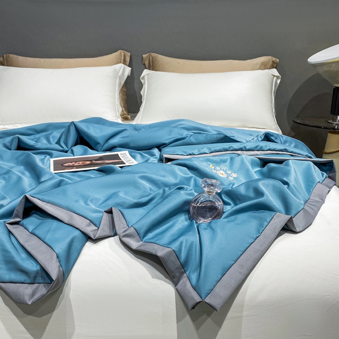 91家纺网 家纺一手货源 找家纺 吾秀 2022新款柔赛丝刺绣夏被-洛丽丝 洛丽丝-蓝