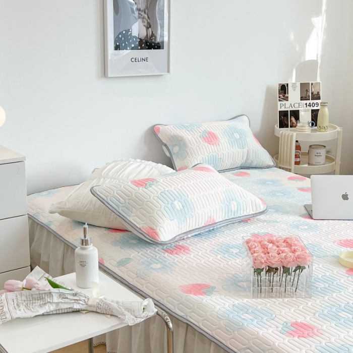 91家纺网 家纺一手货源 找家纺 昔可 2022新款圆网乳胶凉席 花朵草莓