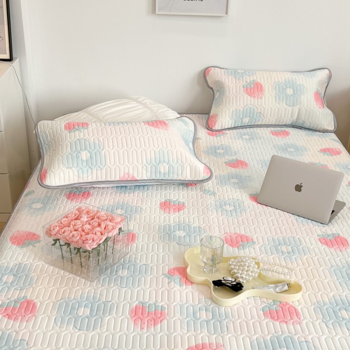 91家纺网 家纺一手货源 找家纺 昔可 2022新款圆网乳胶凉席 花朵草莓