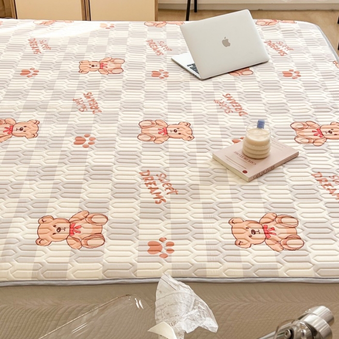 91家纺网 家纺一手货源 找家纺 昔可 2022新款圆网乳胶凉席 脚印熊